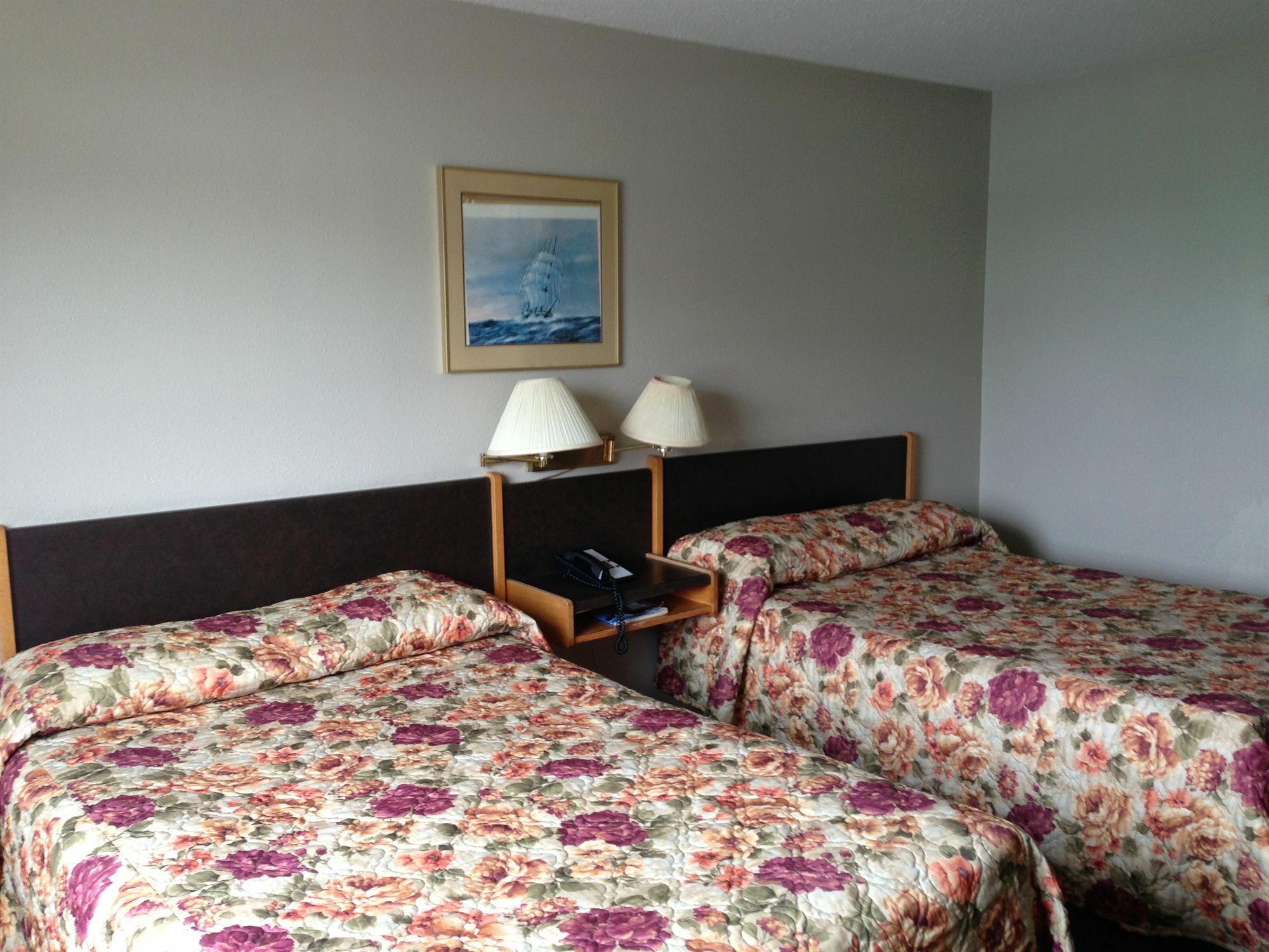 Moby Dick Inn Prince Rupert Bagian luar foto